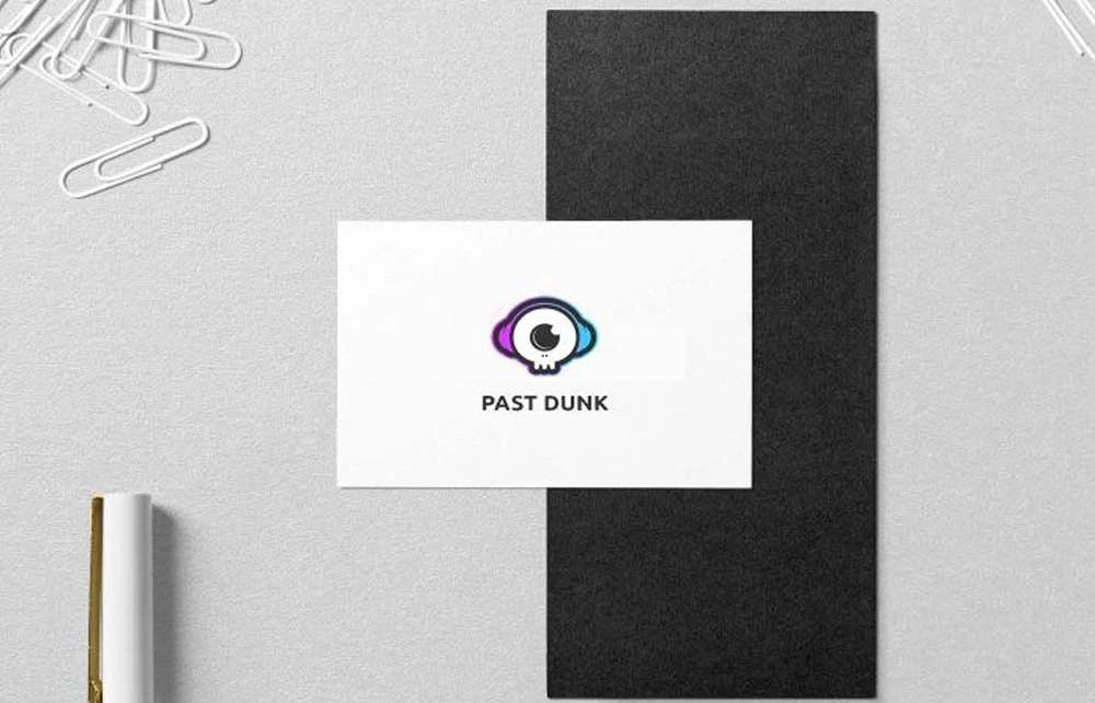 Past Dunk Branding